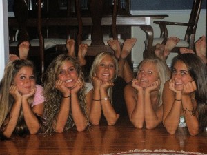 5 teens Bare Feet Soles Pose