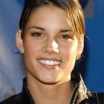 Hilary Swank lookalike Missy Peregrym