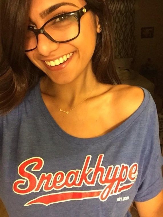 mia-khalifa-hottest-muslim-woman-ever